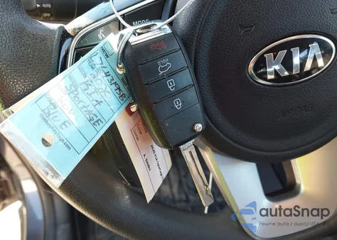 2020 Kia Sportage Lx z USA, uszkodzony, nr VIN KNDPM3AC9L7643195